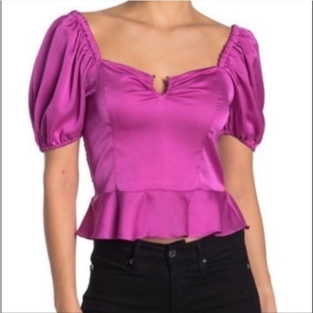 WAYF Blouse Large pink ruffle Sweetheart notch peplum Puff Sleeve Top NWT